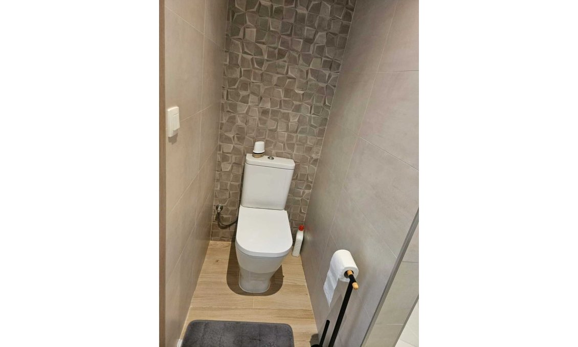 Használt Ingatlanok - Villa -
Torrevieja - Costa Blanca