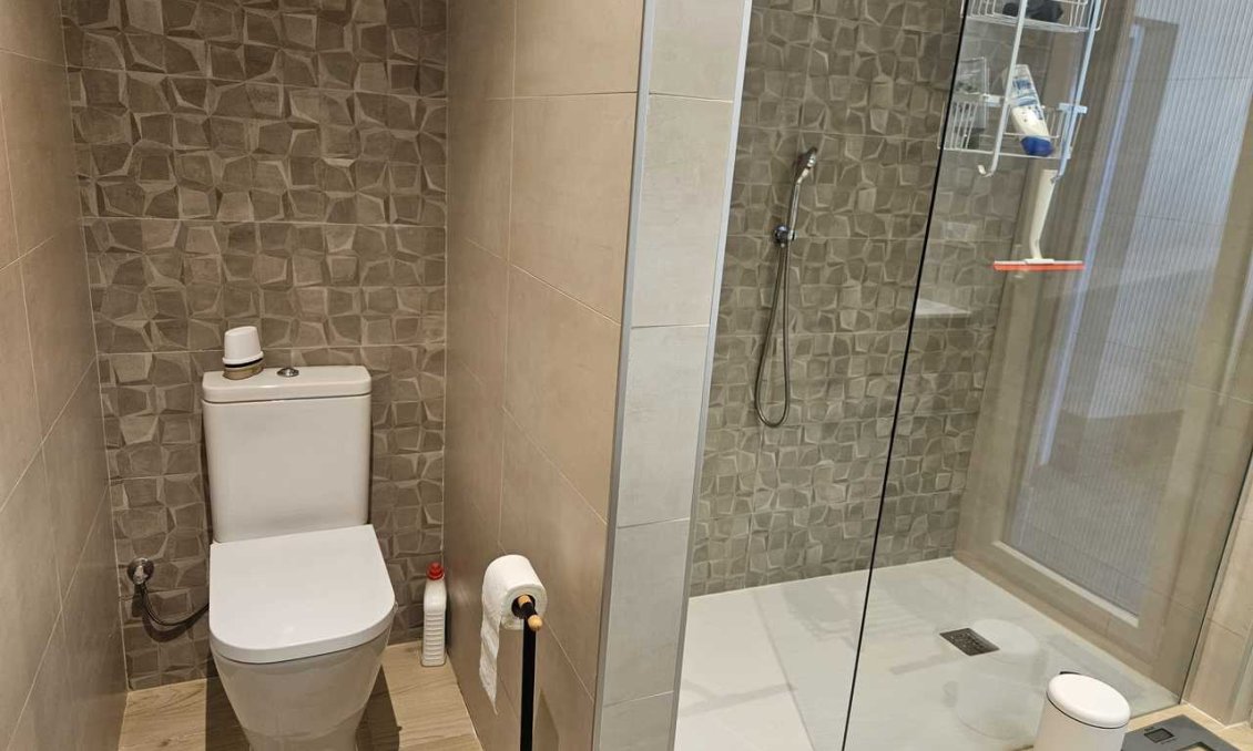 Használt Ingatlanok - Villa -
Torrevieja - Costa Blanca