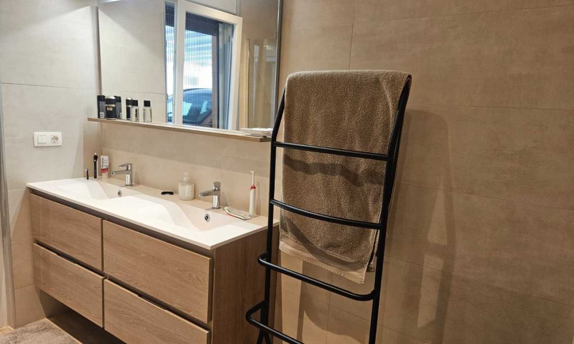 Használt Ingatlanok - Villa -
Torrevieja - Costa Blanca