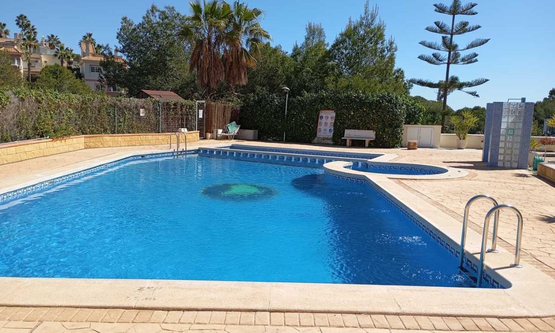 Használt Ingatlanok - Apartman -
Villamartin - Costa Blanca