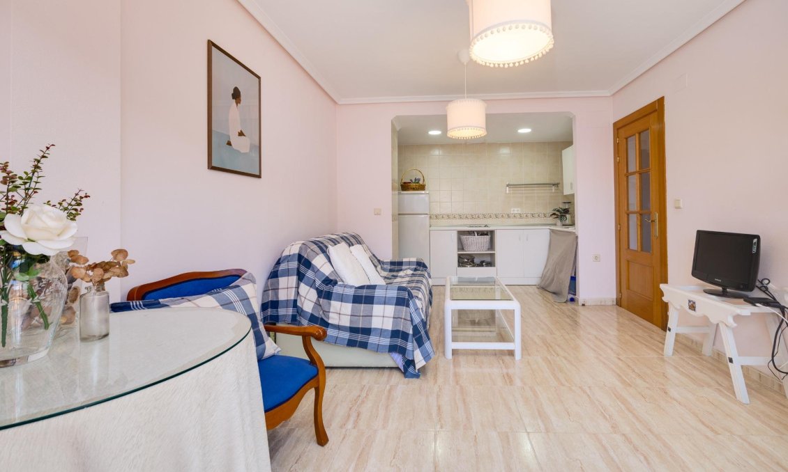 Használt Ingatlanok - Tetőtéri lakás -
Torrevieja - Centrum