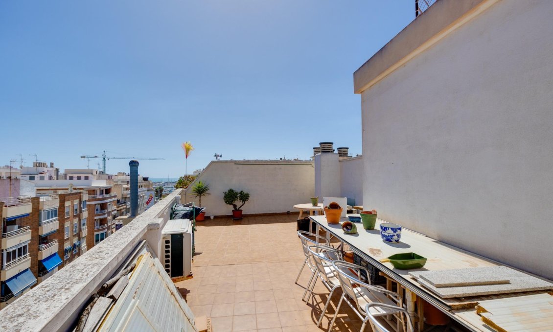 Használt Ingatlanok - Tetőtéri lakás -
Torrevieja - Centrum