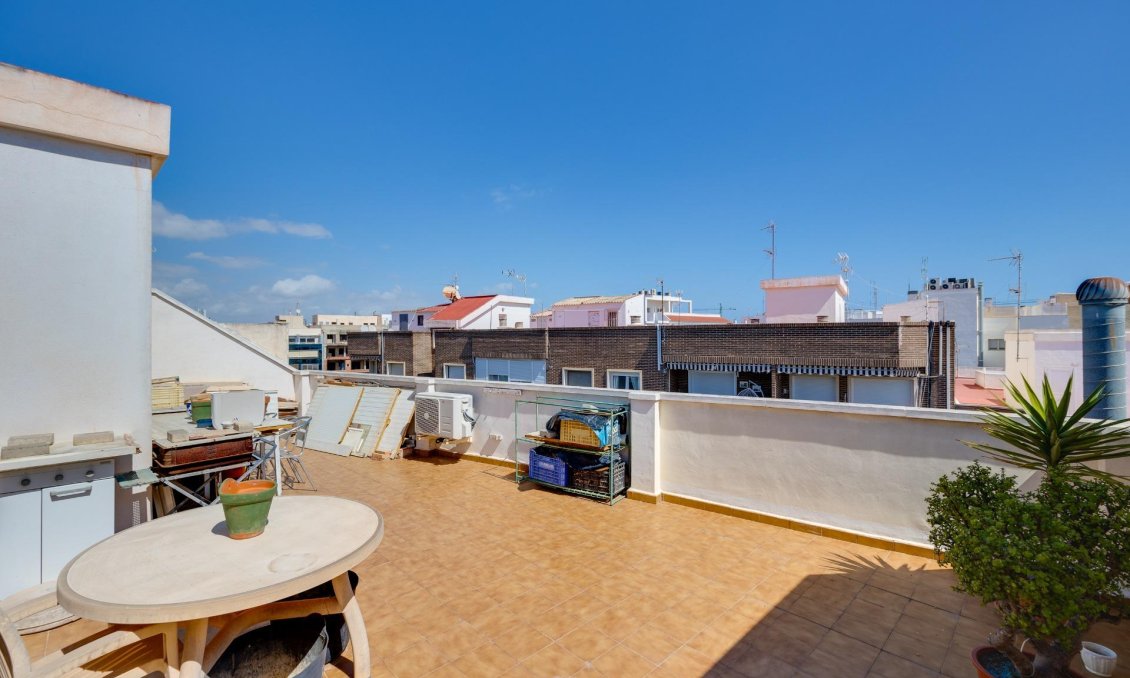 Használt Ingatlanok - Tetőtéri lakás -
Torrevieja - Centrum