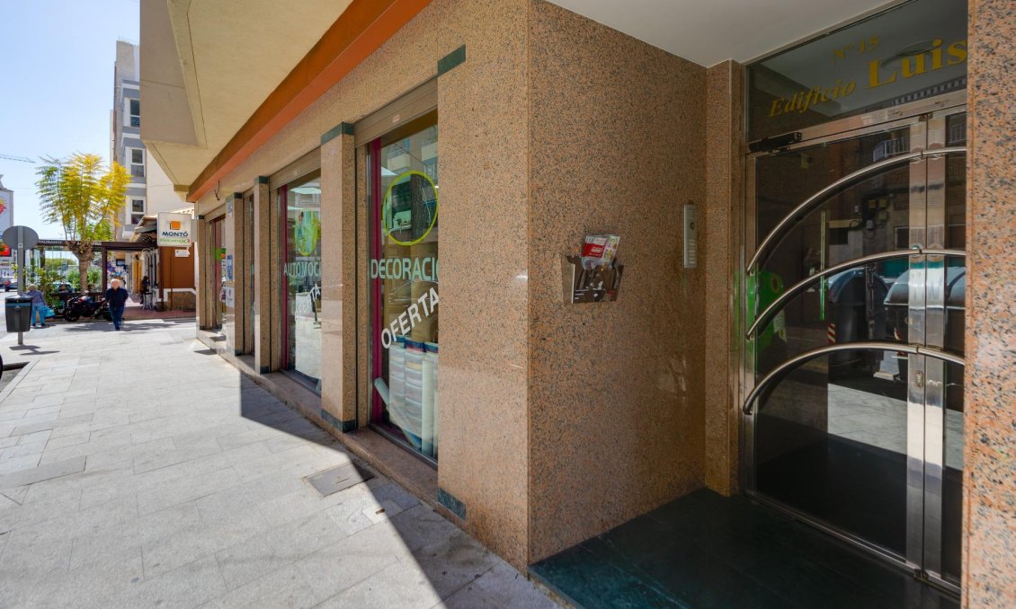 Használt Ingatlanok - Tetőtéri lakás -
Torrevieja - Centrum