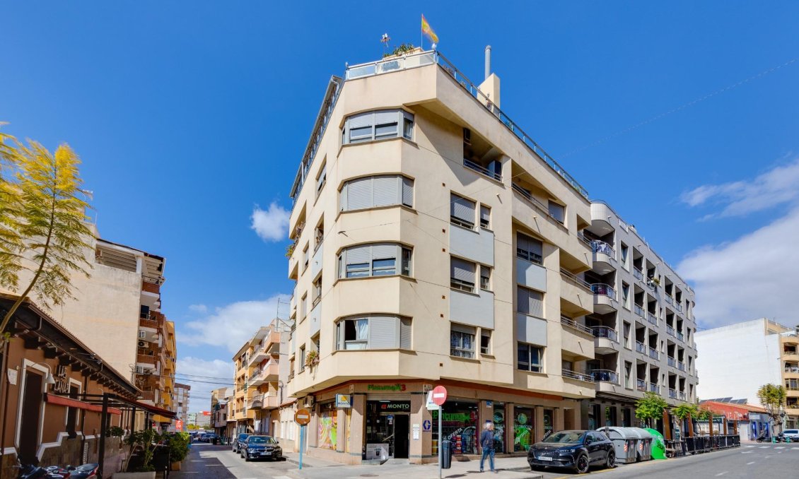 Használt Ingatlanok - Tetőtéri lakás -
Torrevieja - Centrum