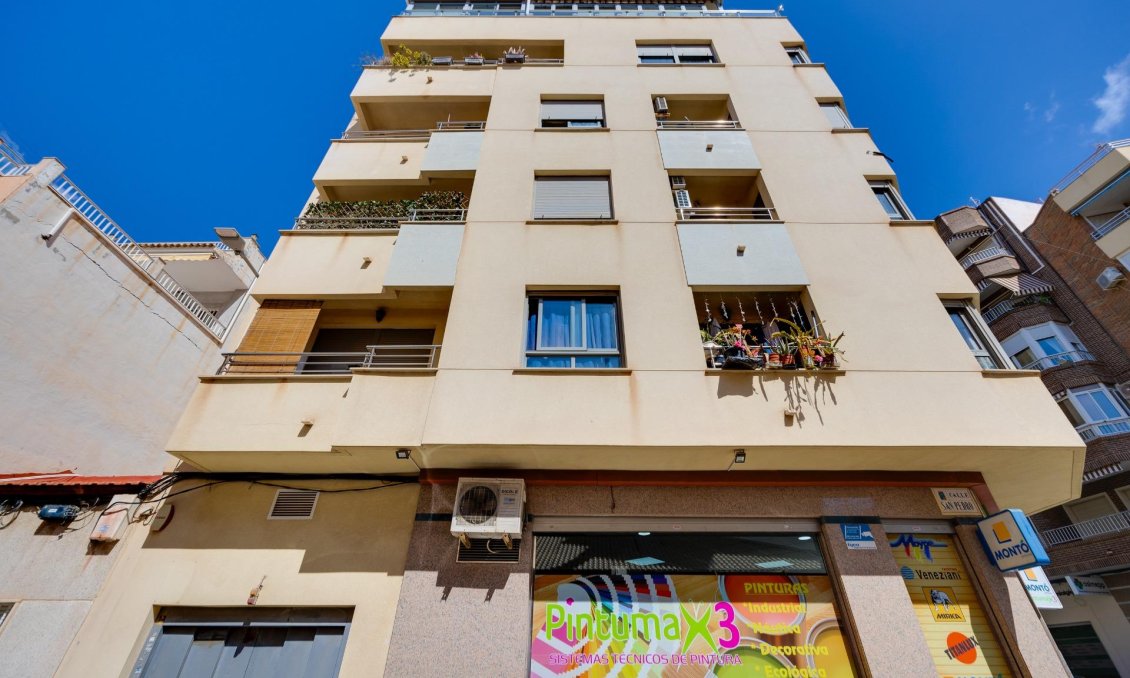 Használt Ingatlanok - Tetőtéri lakás -
Torrevieja - Centrum