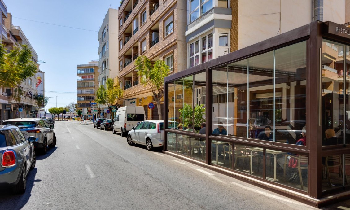 Használt Ingatlanok - Tetőtéri lakás -
Torrevieja - Centrum