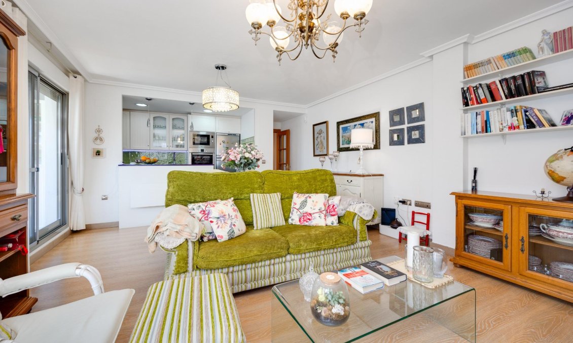 Használt Ingatlanok - Tetőtéri lakás -
Torrevieja - Centrum