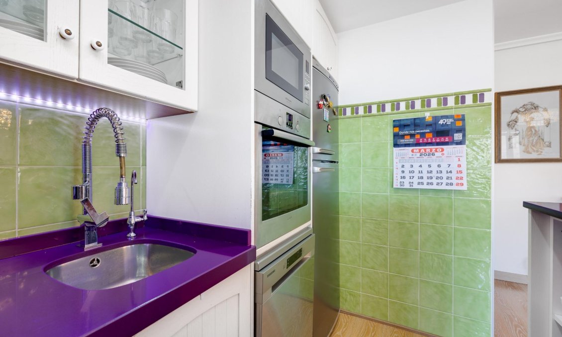 Használt Ingatlanok - Tetőtéri lakás -
Torrevieja - Centrum