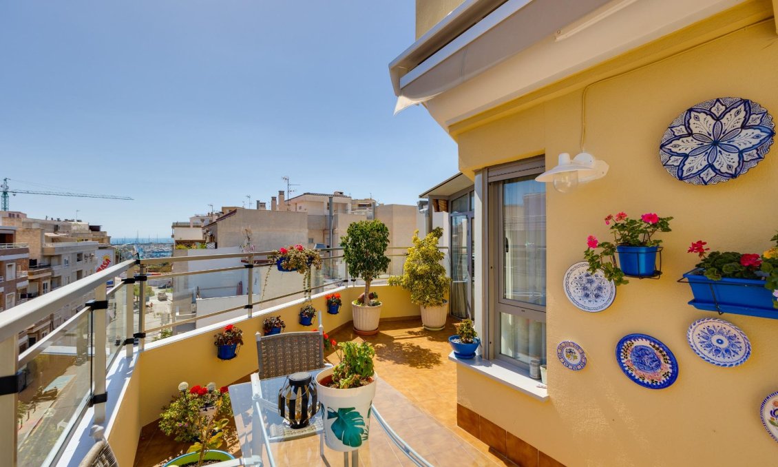 Használt Ingatlanok - Tetőtéri lakás -
Torrevieja - Centrum