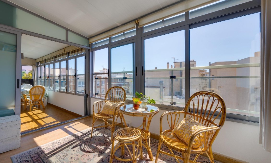 Használt Ingatlanok - Tetőtéri lakás -
Torrevieja - Centrum