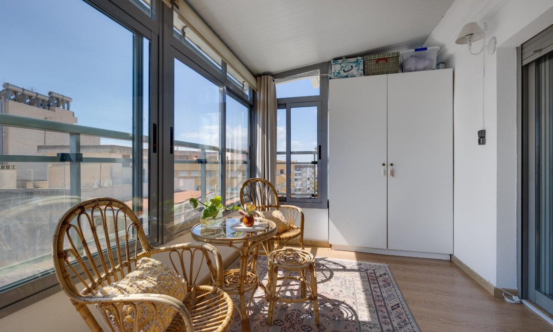 Használt Ingatlanok - Tetőtéri lakás -
Torrevieja - Centrum