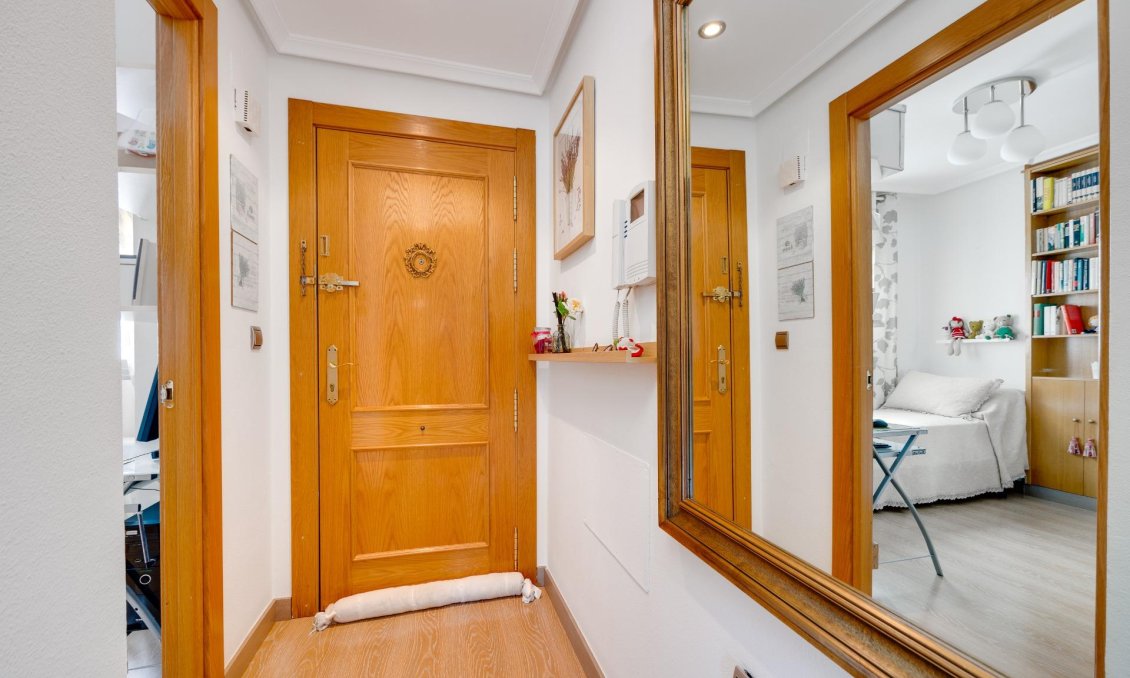 Használt Ingatlanok - Tetőtéri lakás -
Torrevieja - Centrum