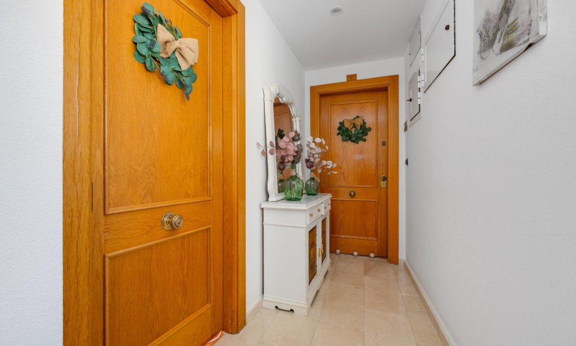 Használt Ingatlanok - Tetőtéri lakás -
Torrevieja - Centrum