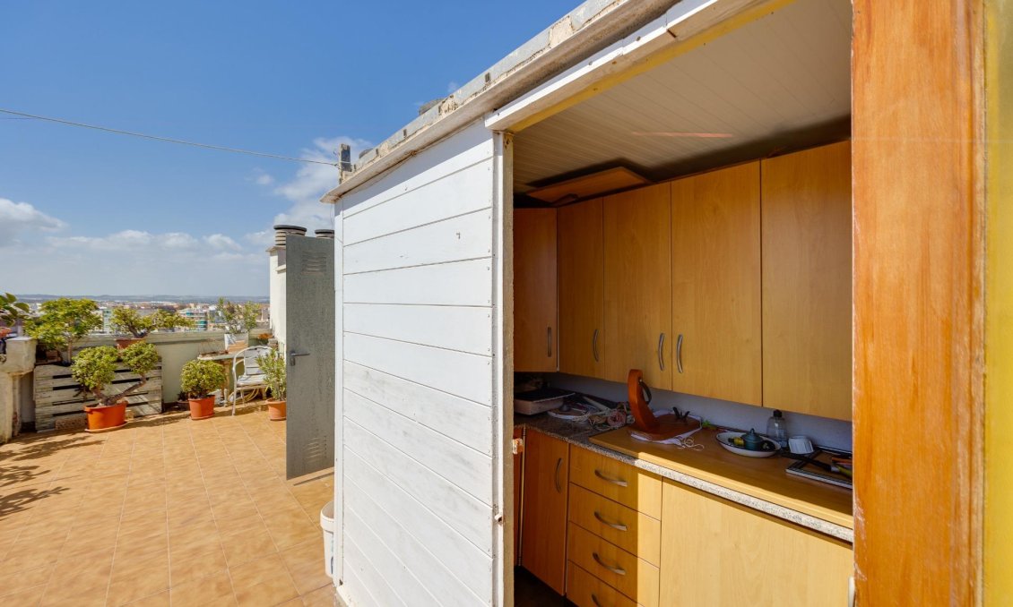 Használt Ingatlanok - Tetőtéri lakás -
Torrevieja - Centrum