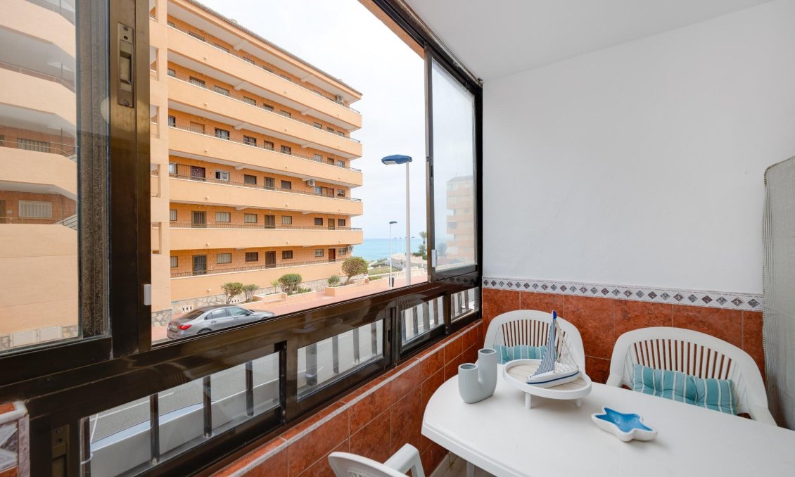 Használt Ingatlanok - Apartman -
Torrevieja - Cabo Cervera