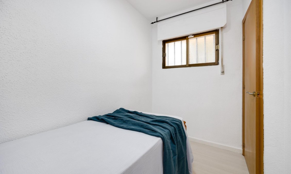 Használt Ingatlanok - Apartman -
Torrevieja - Cabo Cervera