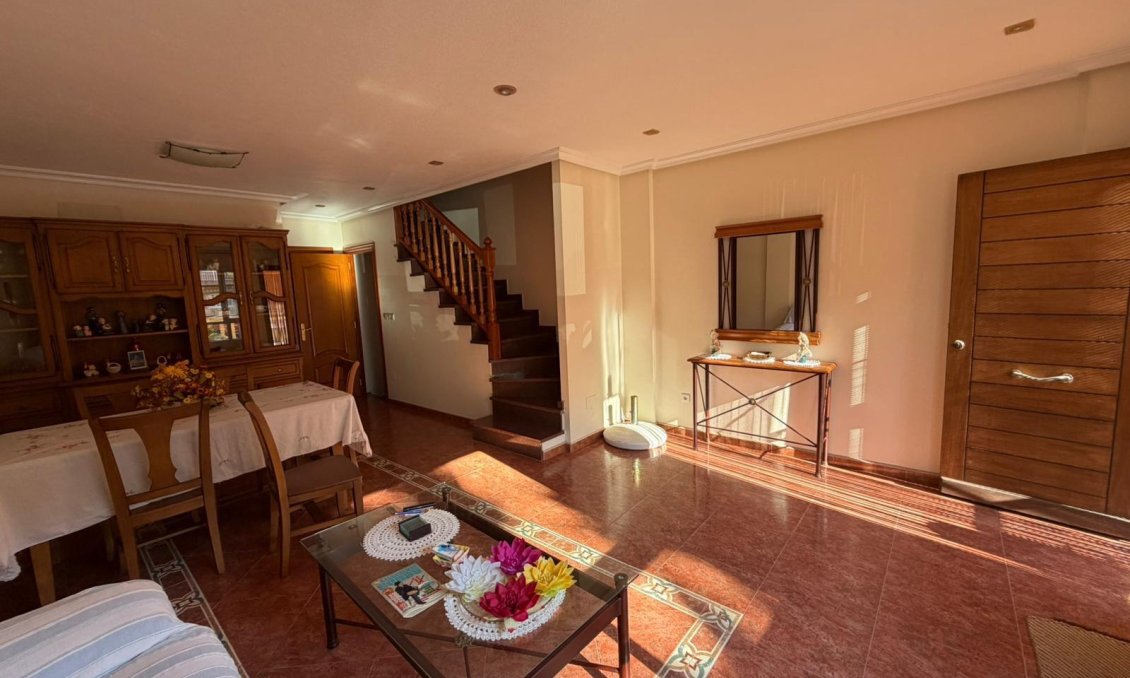 Használt Ingatlanok - Sorház -
Guardamar del Segura - Pueblo