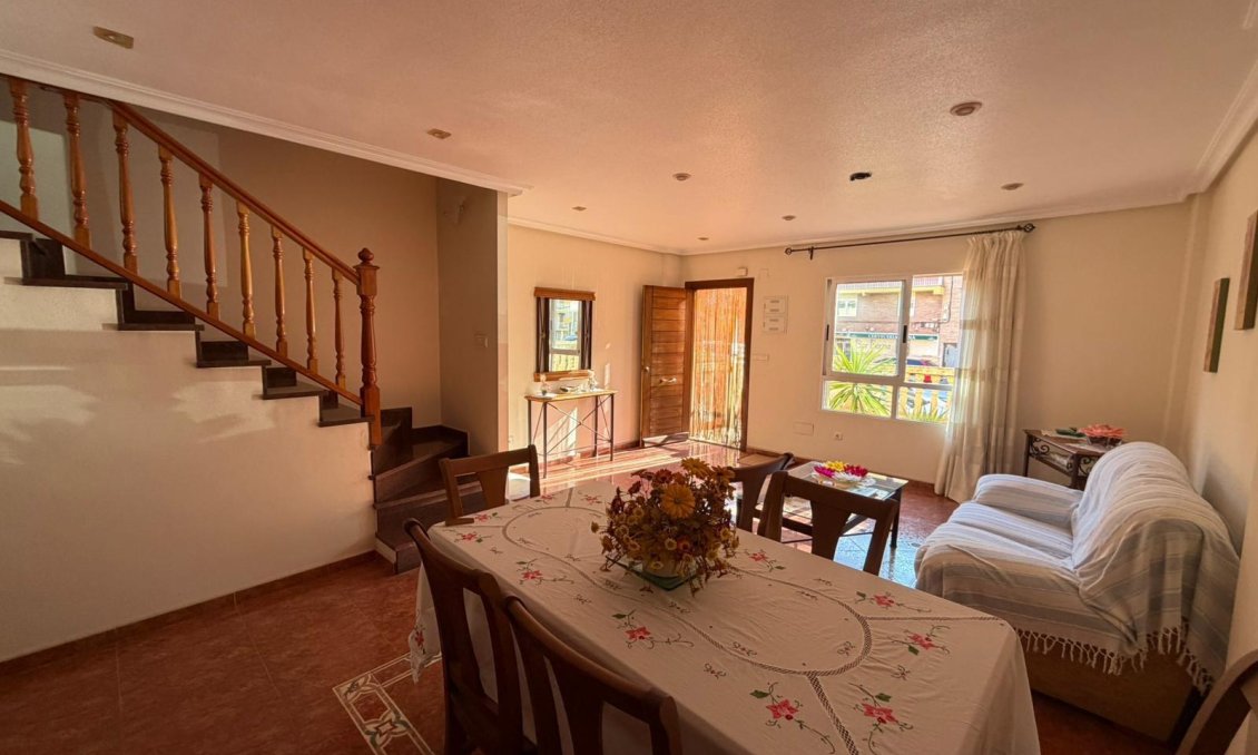 Használt Ingatlanok - Sorház -
Guardamar del Segura - Pueblo