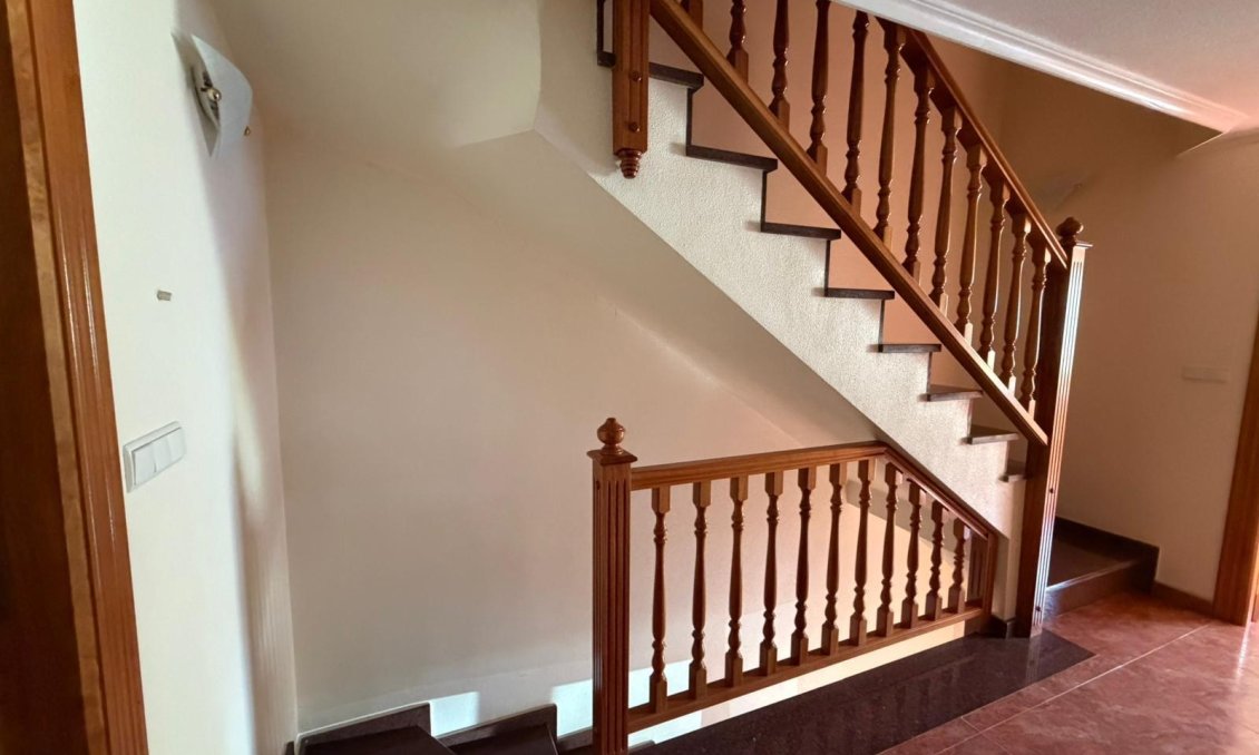 Használt Ingatlanok - Sorház -
Guardamar del Segura - Pueblo