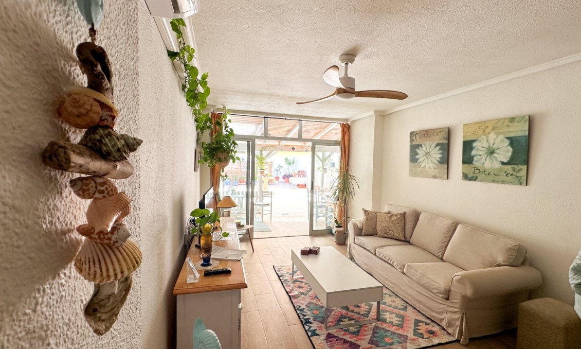 Használt Ingatlanok - Apartman -
Torrevieja - Costa Blanca