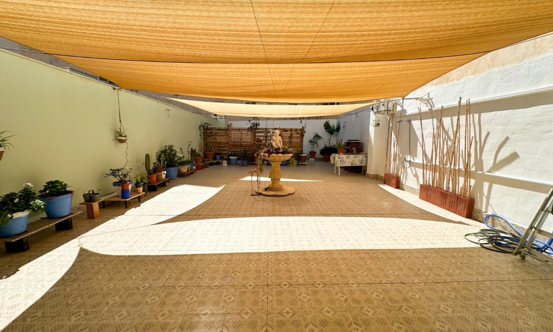 Használt Ingatlanok - Apartman -
Torrevieja - Costa Blanca