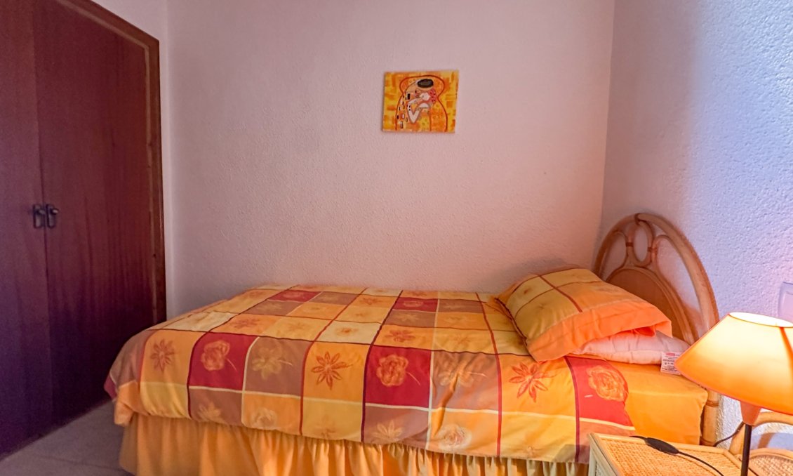 Használt Ingatlanok - Sorház -
Torrevieja - Costa Blanca