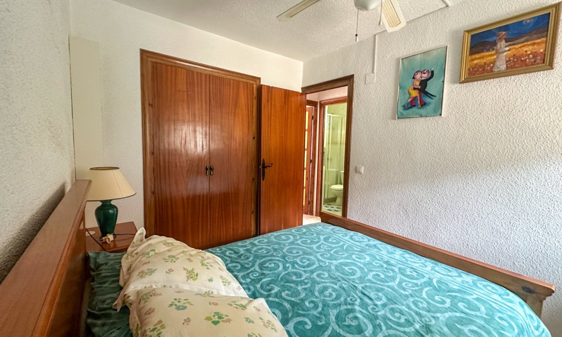 Használt Ingatlanok - Sorház -
Torrevieja - Costa Blanca