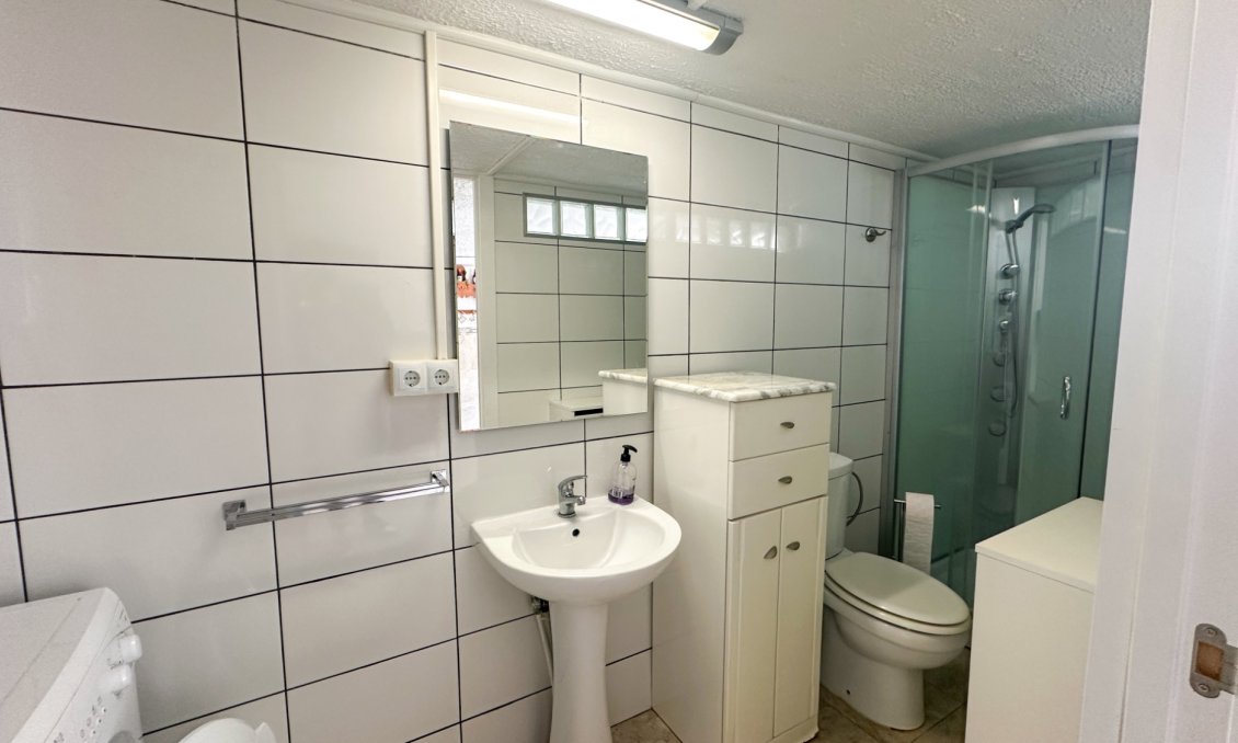 Használt Ingatlanok - Sorház -
Torrevieja - Costa Blanca