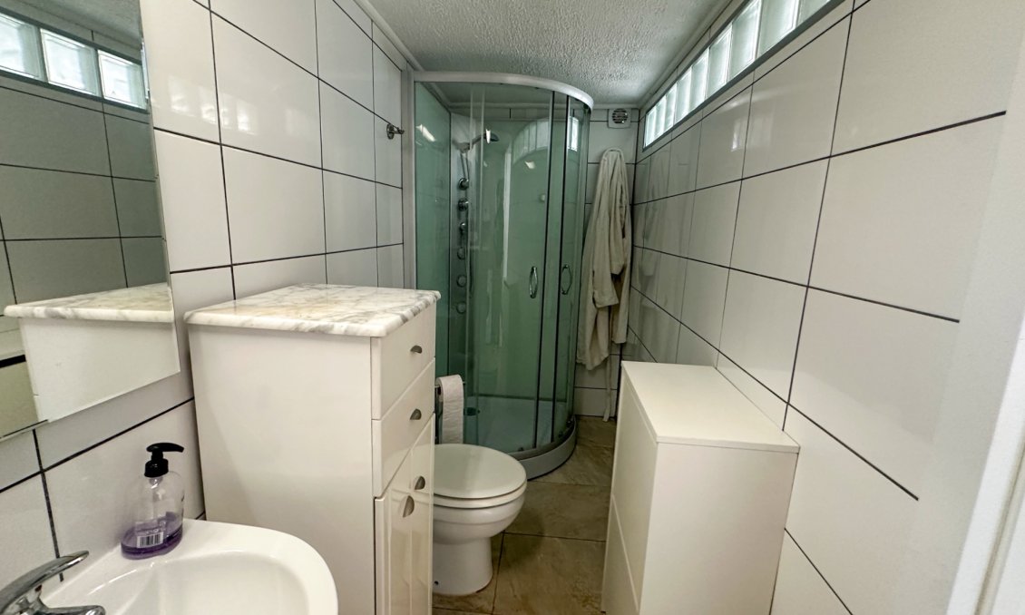 Használt Ingatlanok - Sorház -
Torrevieja - Costa Blanca