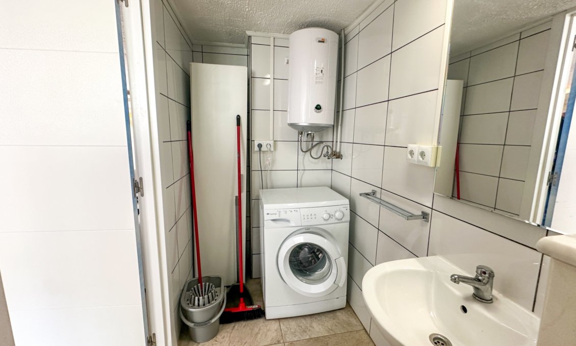 Használt Ingatlanok - Sorház -
Torrevieja - Costa Blanca