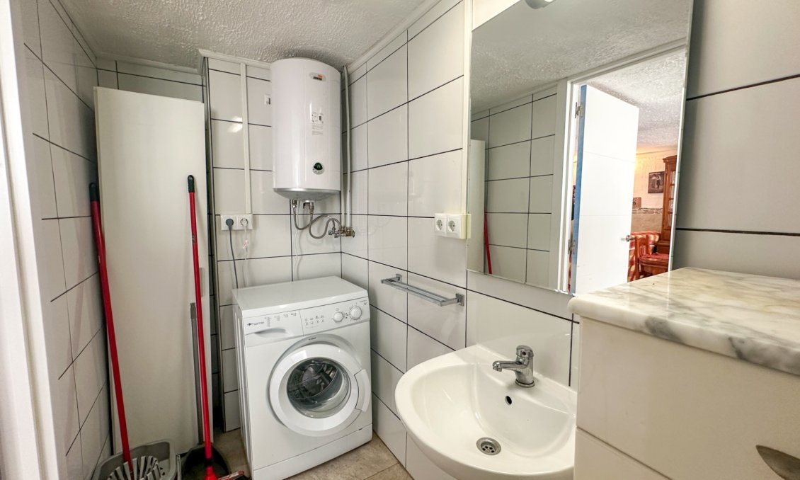 Használt Ingatlanok - Sorház -
Torrevieja - Costa Blanca