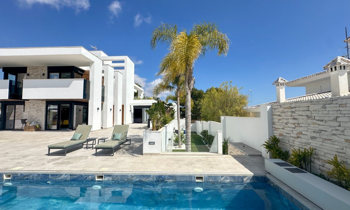 Használt Ingatlanok - Villa -
Orihuela Costa - Costa Blanca