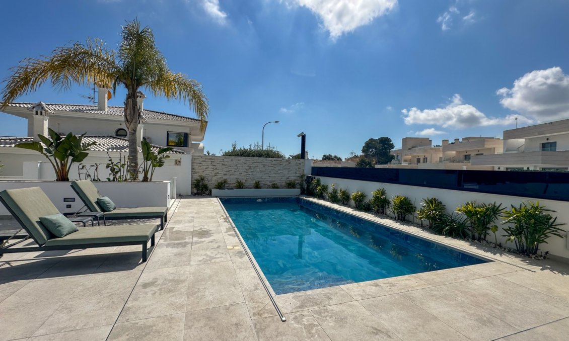 Használt Ingatlanok - Villa -
Orihuela Costa - Costa Blanca