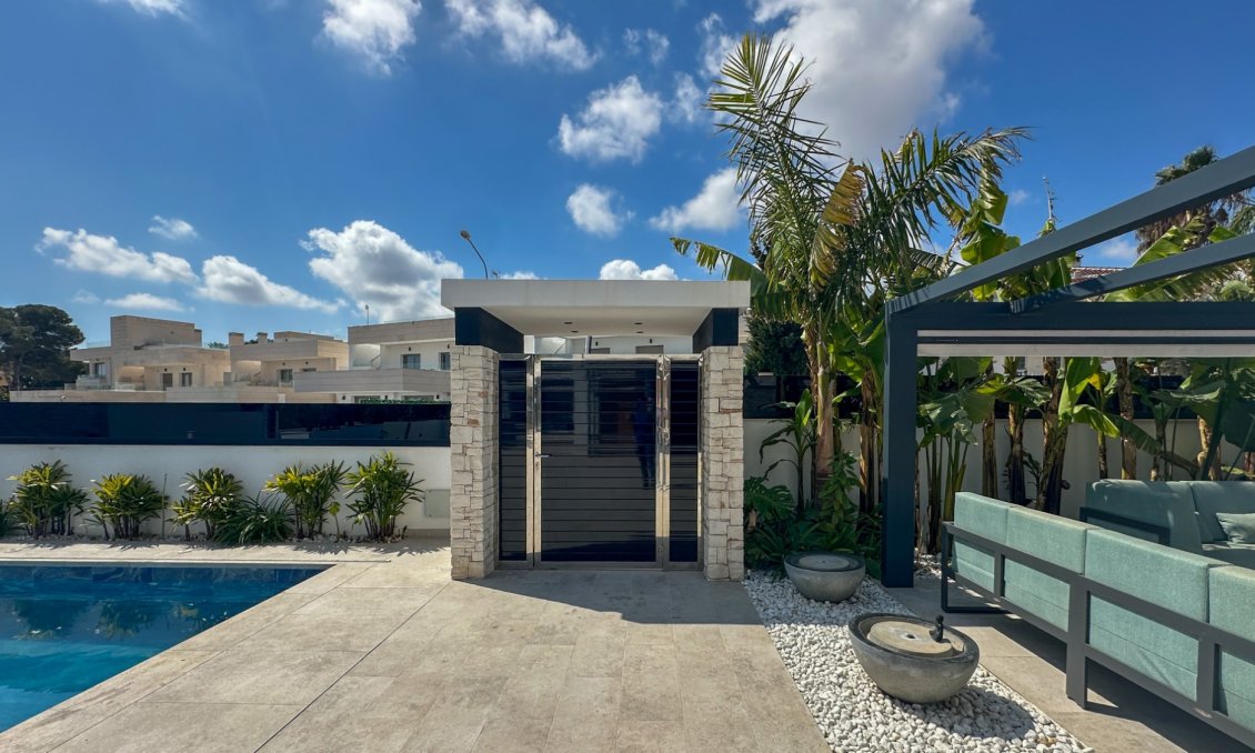 Használt Ingatlanok - Villa -
Orihuela Costa - Costa Blanca