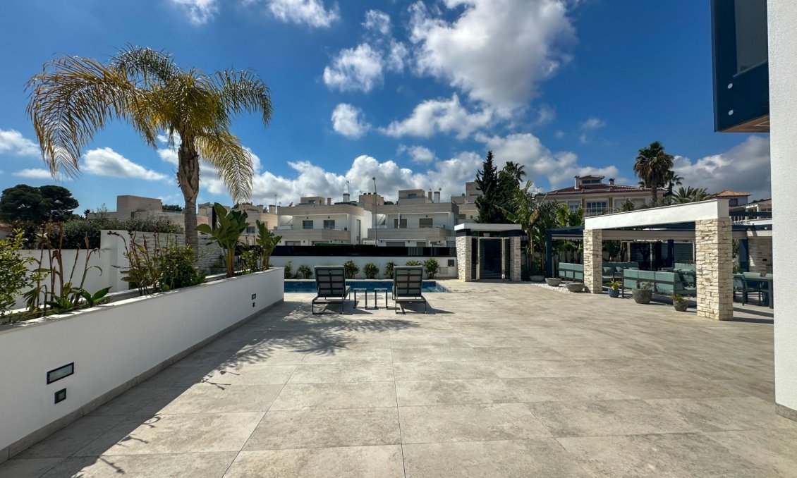 Használt Ingatlanok - Villa -
Orihuela Costa - Costa Blanca