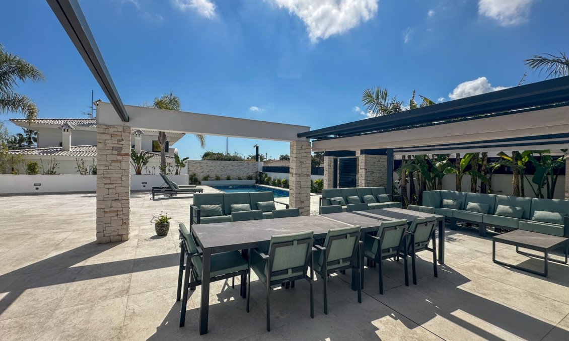 Használt Ingatlanok - Villa -
Orihuela Costa - Costa Blanca