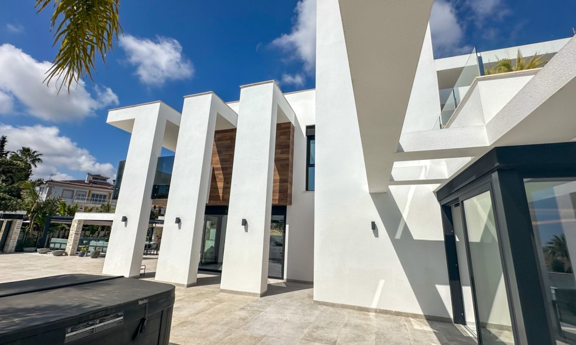 Használt Ingatlanok - Villa -
Orihuela Costa - Costa Blanca