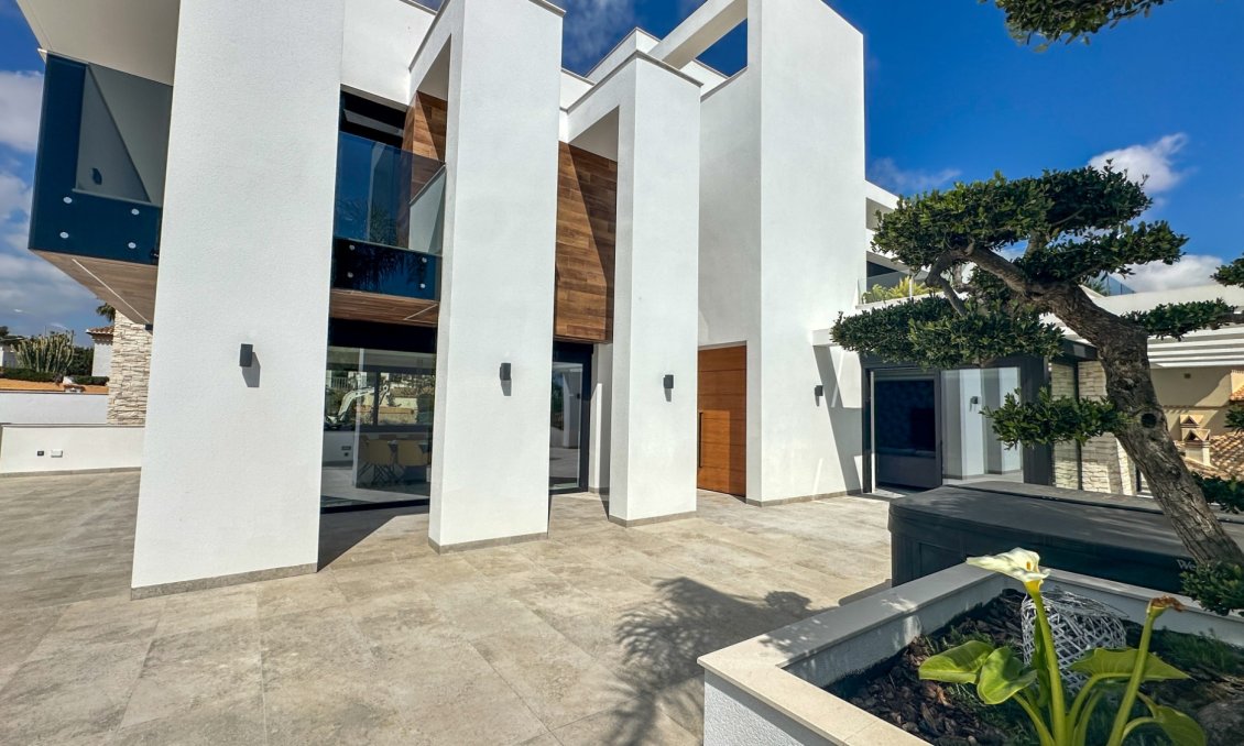 Használt Ingatlanok - Villa -
Orihuela Costa - Costa Blanca