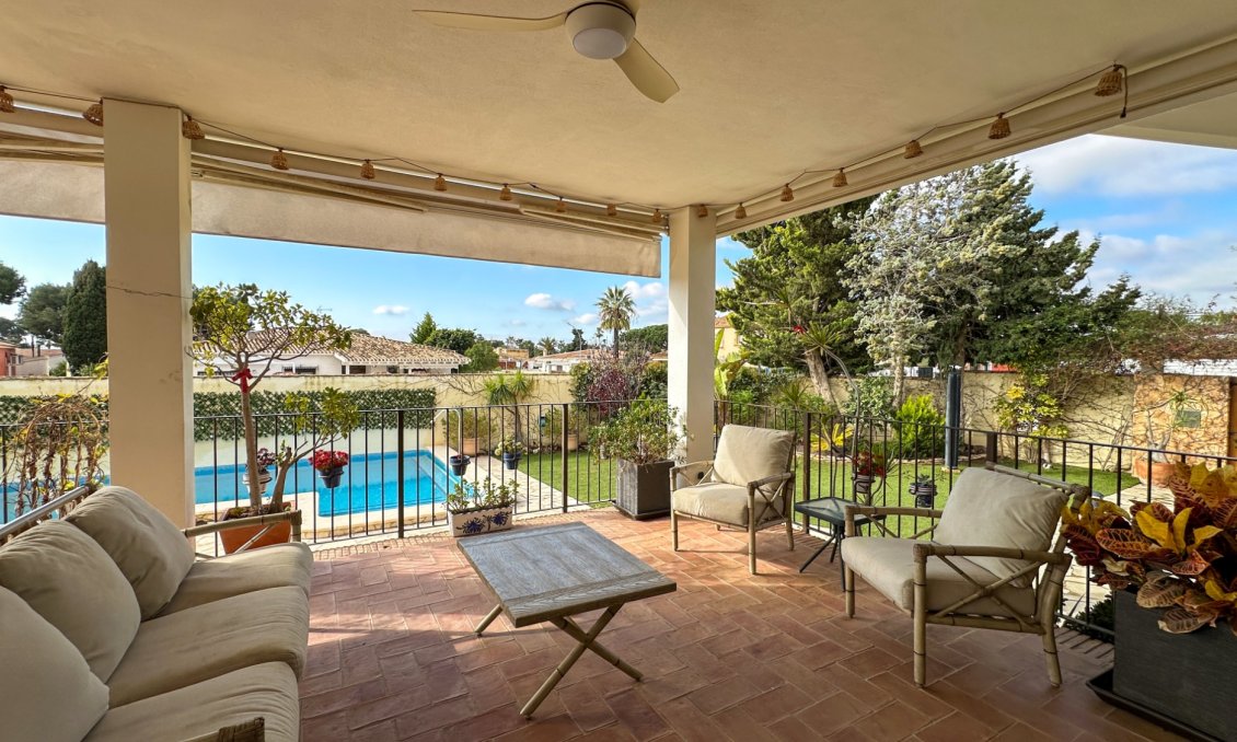 Revânzare - Vilă -
Dehesa de Campoamor - Costa Blanca