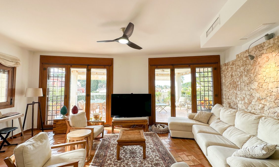 Revânzare - Vilă -
Dehesa de Campoamor - Costa Blanca