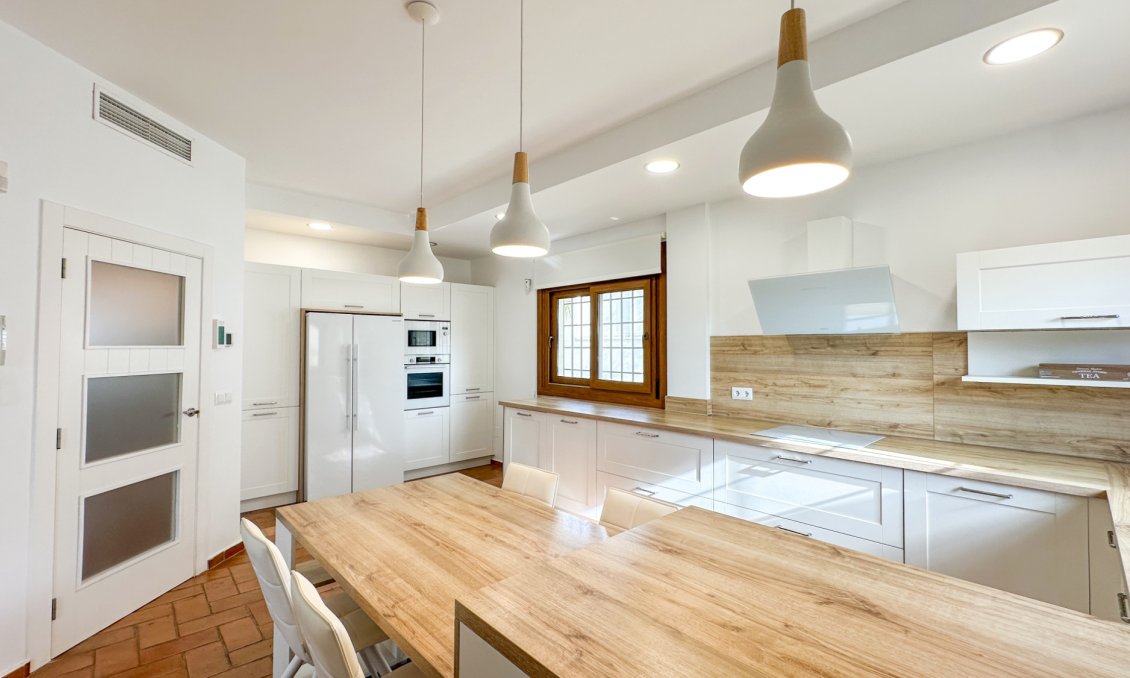 Revânzare - Vilă -
Dehesa de Campoamor - Costa Blanca