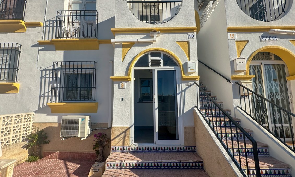 Használt Ingatlanok - Apartman -
Villamartin - Costa Blanca