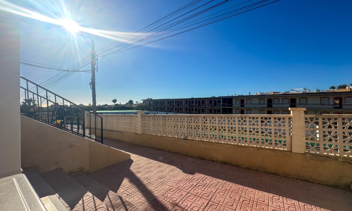 Használt Ingatlanok - Apartman -
Villamartin - Costa Blanca