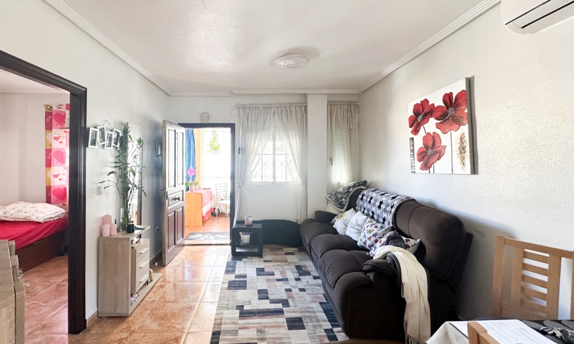 Használt Ingatlanok - Apartman -
Torrevieja - Costa Blanca