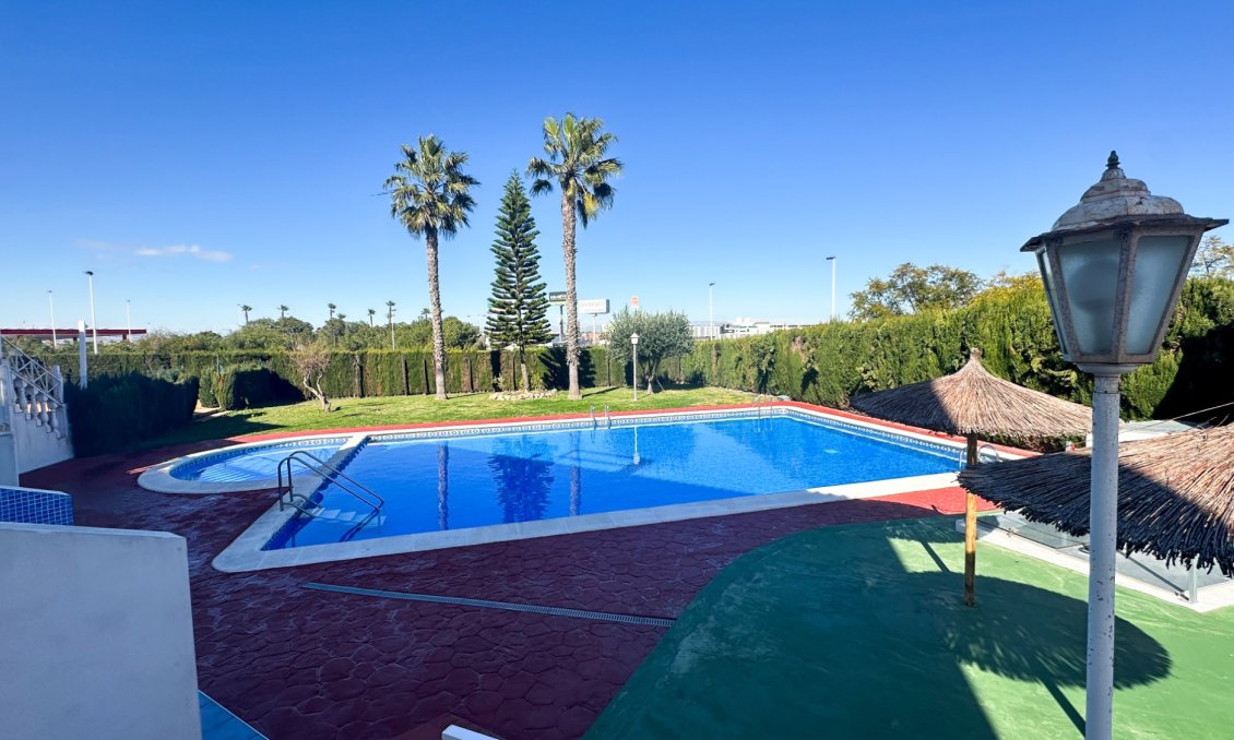 Használt Ingatlanok - Apartman -
Torrevieja - Costa Blanca