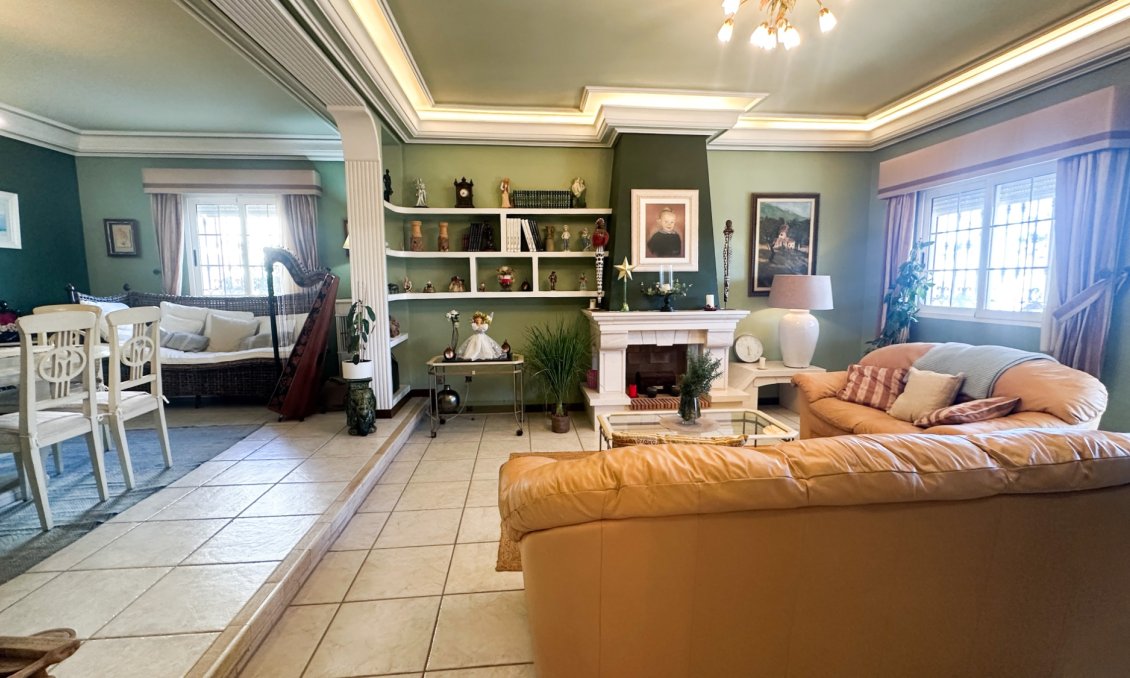 Használt Ingatlanok - Villa -
La Mata - Costa Blanca