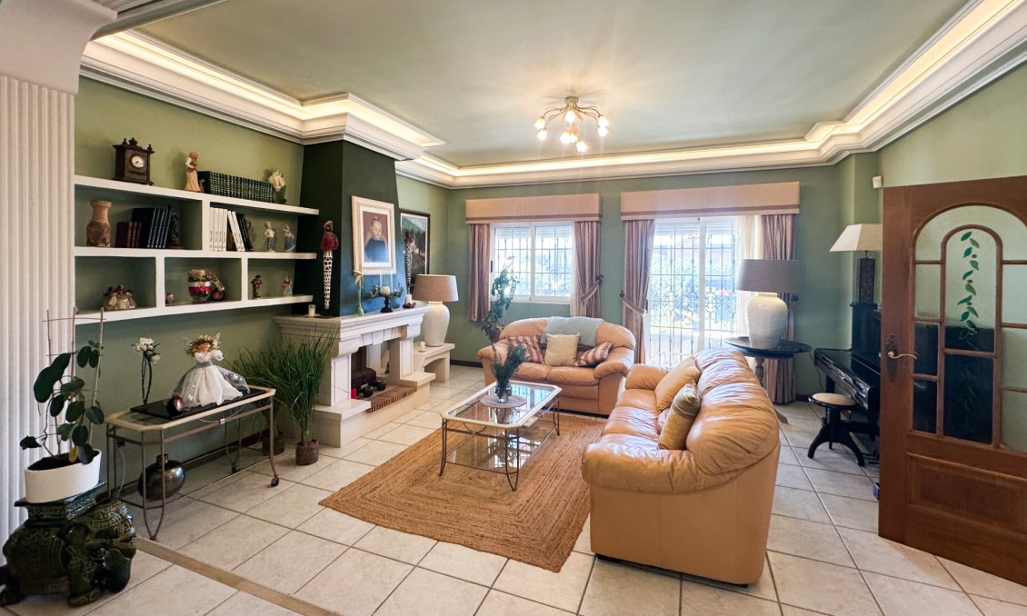 Használt Ingatlanok - Villa -
La Mata - Costa Blanca