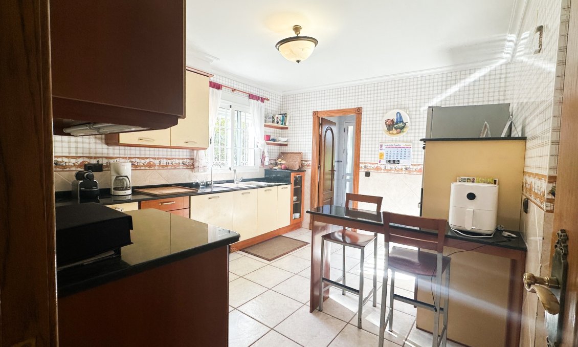 Használt Ingatlanok - Villa -
La Mata - Costa Blanca