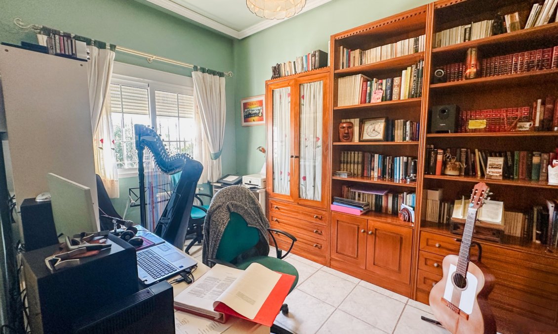 Használt Ingatlanok - Villa -
La Mata - Costa Blanca